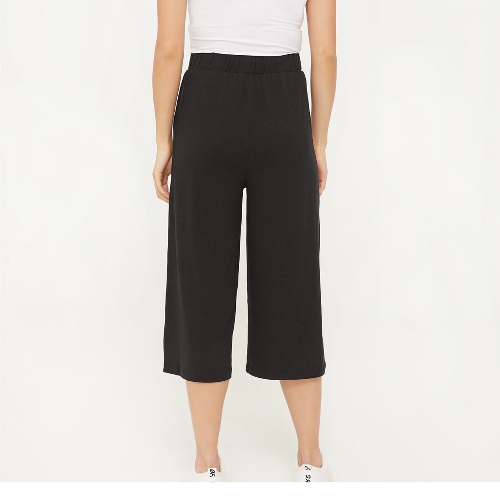 Wide leg midi black pants